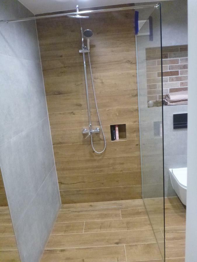 Apartament Na Brodatego Breslavia Exterior foto